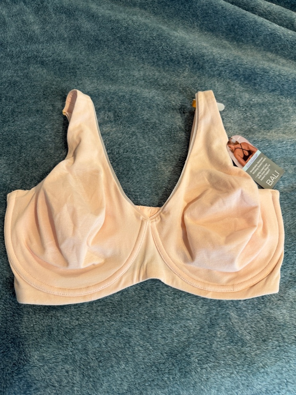 NWT Bali Light Pink Full Coverage Underwire cotton/ spandex Bra size 38 DD